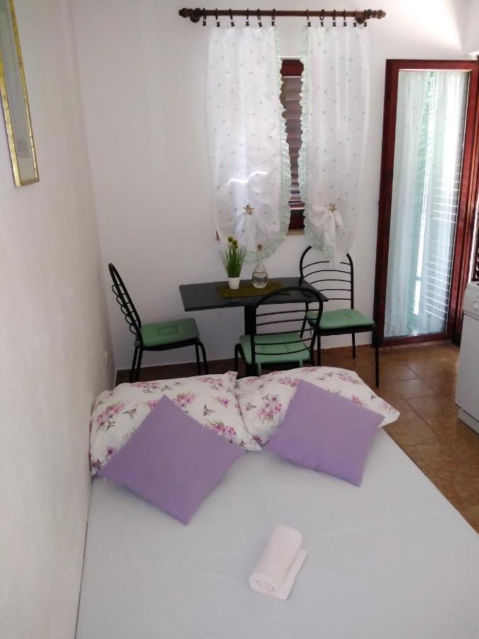 Apartments Nina Ravni Extérieur photo